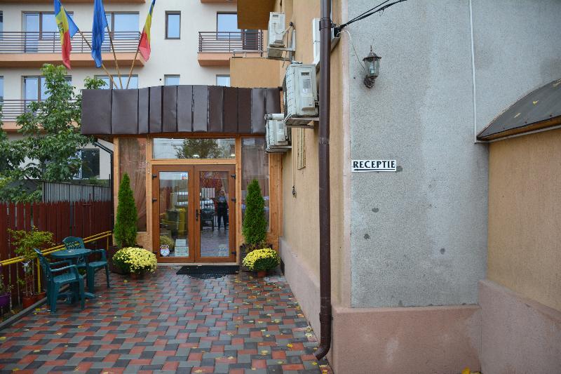 ホテル La Casa Nord ブカレスト エクステリア 写真
