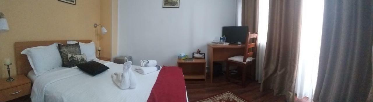 ホテル La Casa Nord ブカレスト エクステリア 写真