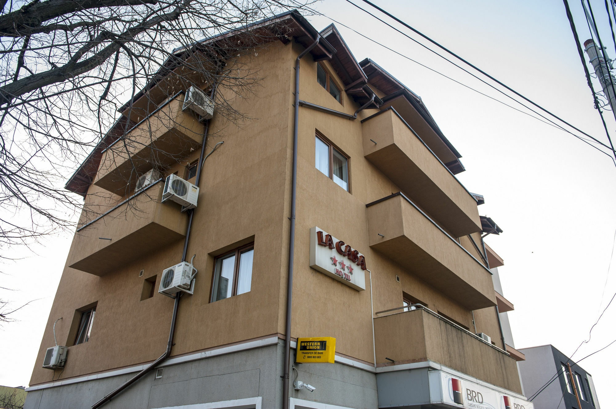 ホテル La Casa Nord ブカレスト エクステリア 写真